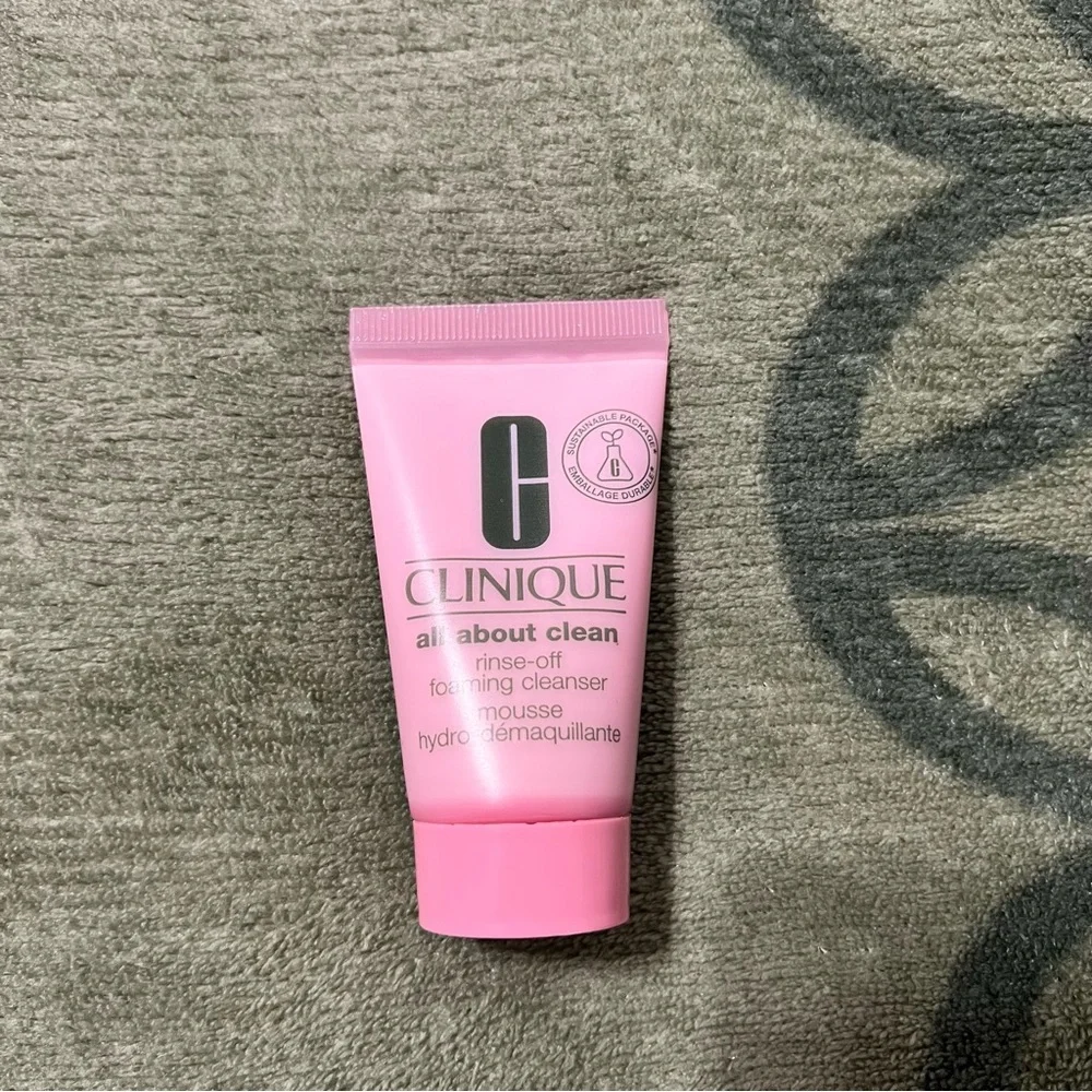 Clinique All About Clean Rinse-Off Foaming Cleanser deluxe sample